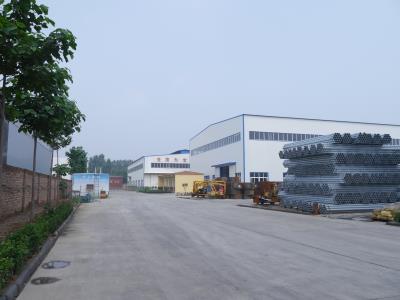 護欄闆鋼立柱原料-鋼管倉庫